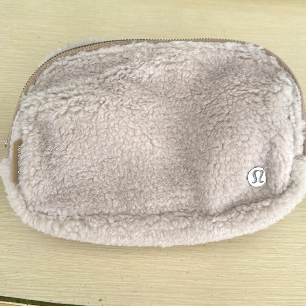 Lululemon Fleece Everywhere Belt Bag